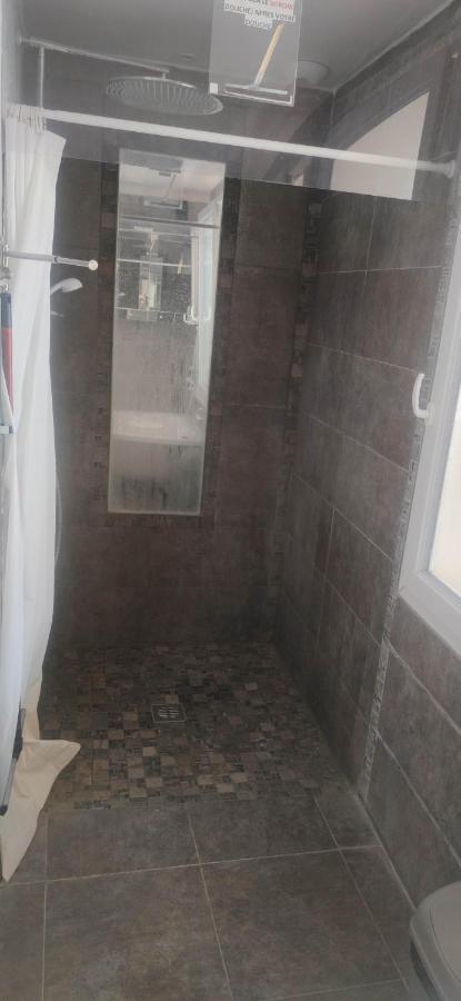 Logement Entier A 15 Mn D'Avignon, 10Mn D'Orange Deux Chambres Roquemaure  Exterior foto